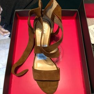 Vince Camuto NWT Jeneve Sandal